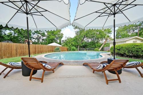 Pflugerville House | Austin Music Retreat - 5-Bedroom home with Pool and Game Room