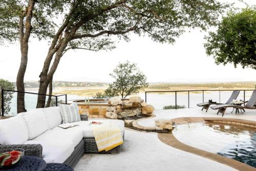 Eck Lane on the Lake House | AustinTeton's Resort in Austin, TX