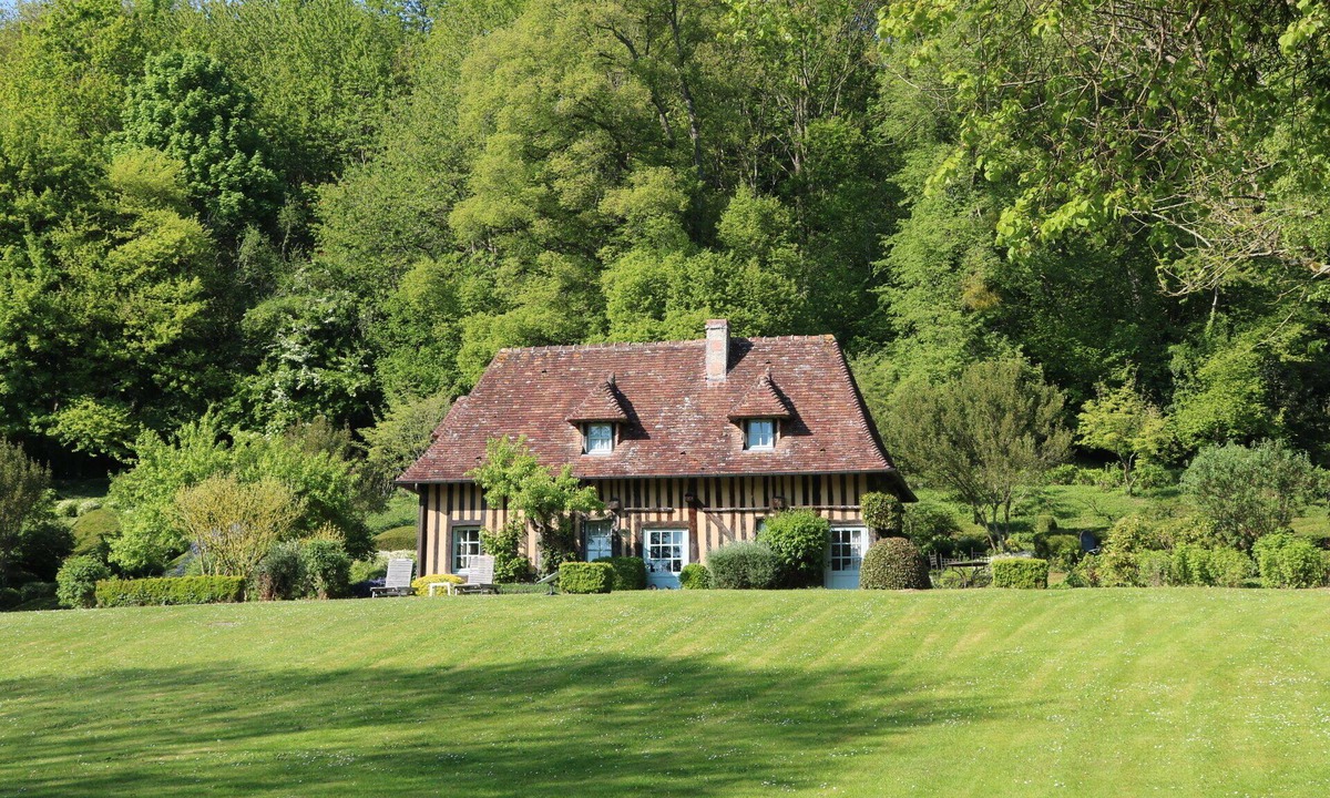 Saint-Hymer House | Authentic Auge house with pool in a beautiful park