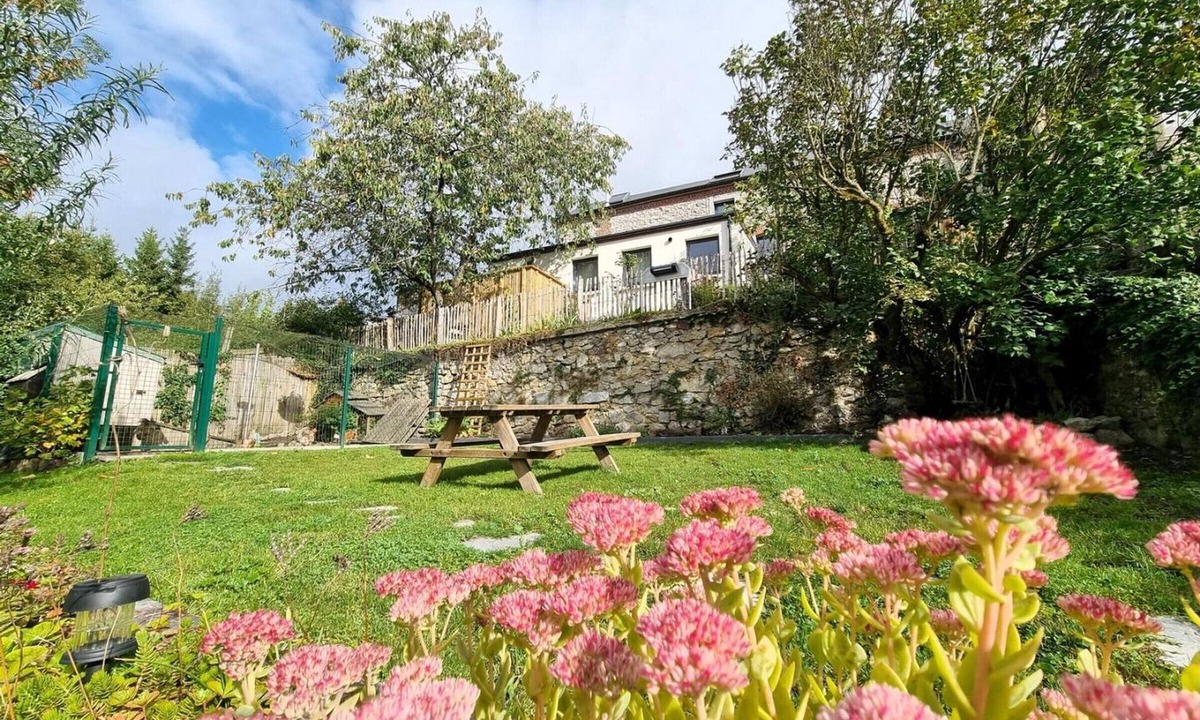 Bousignies-sur-Roc Cottage | Authentic cottage with garden and pets allowed
