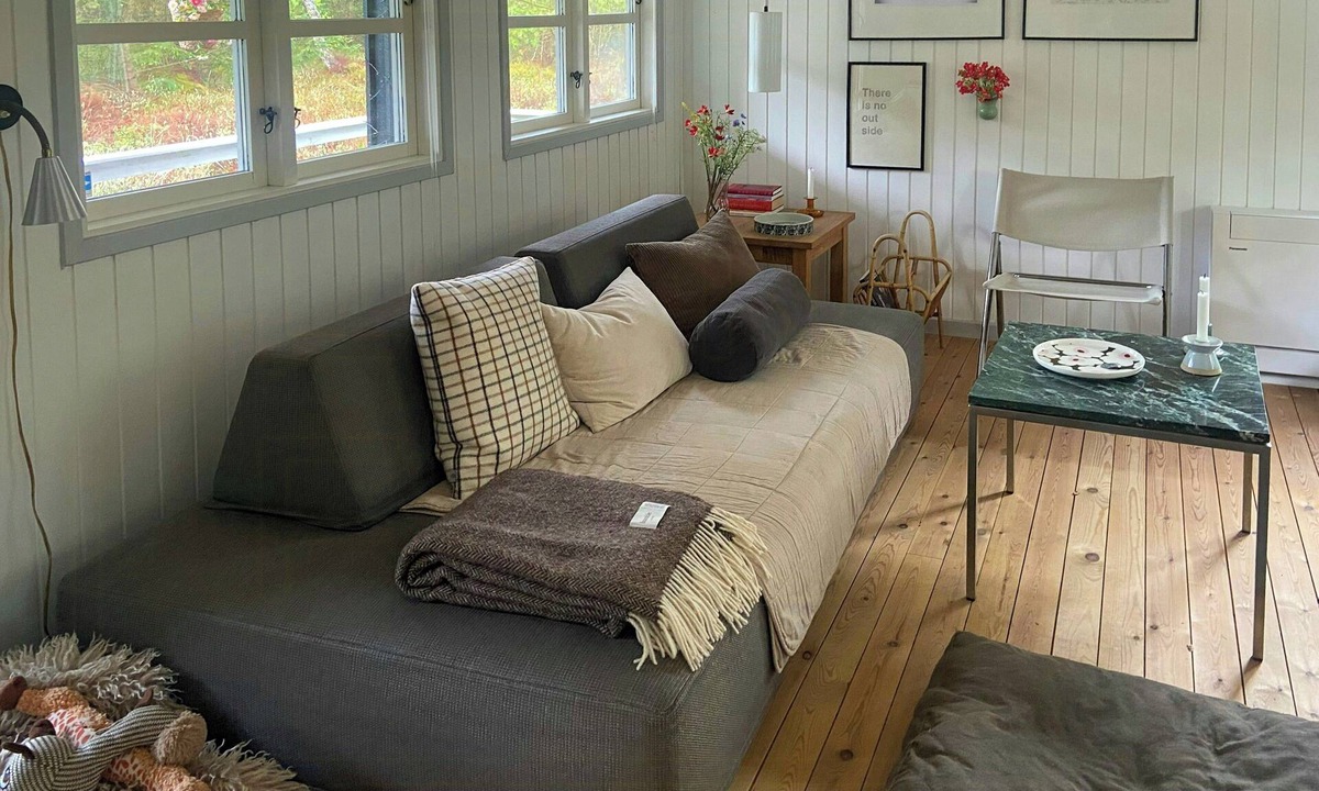 Skram House | Authentic cottage near beach and woods