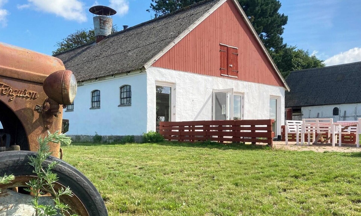 Harlev House | Authentic country stay at a farm guesthouse