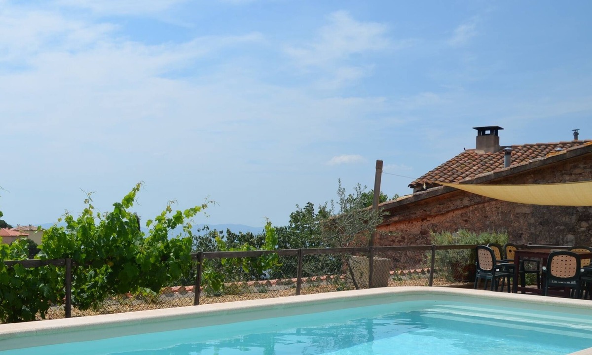 El Serrat de l'Ametlla Cottage | Authentic Catalan Home with Private Pool - Near Barcelona