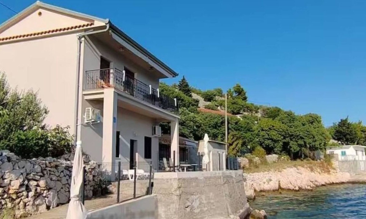 Tribanj House | Authentic fisherman's house in a peacefull village.Between mountain and the sea.