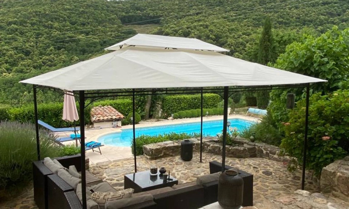 Juvinas Apartment | Authentic gîte - Le Mas L'Essenchaou 16th century