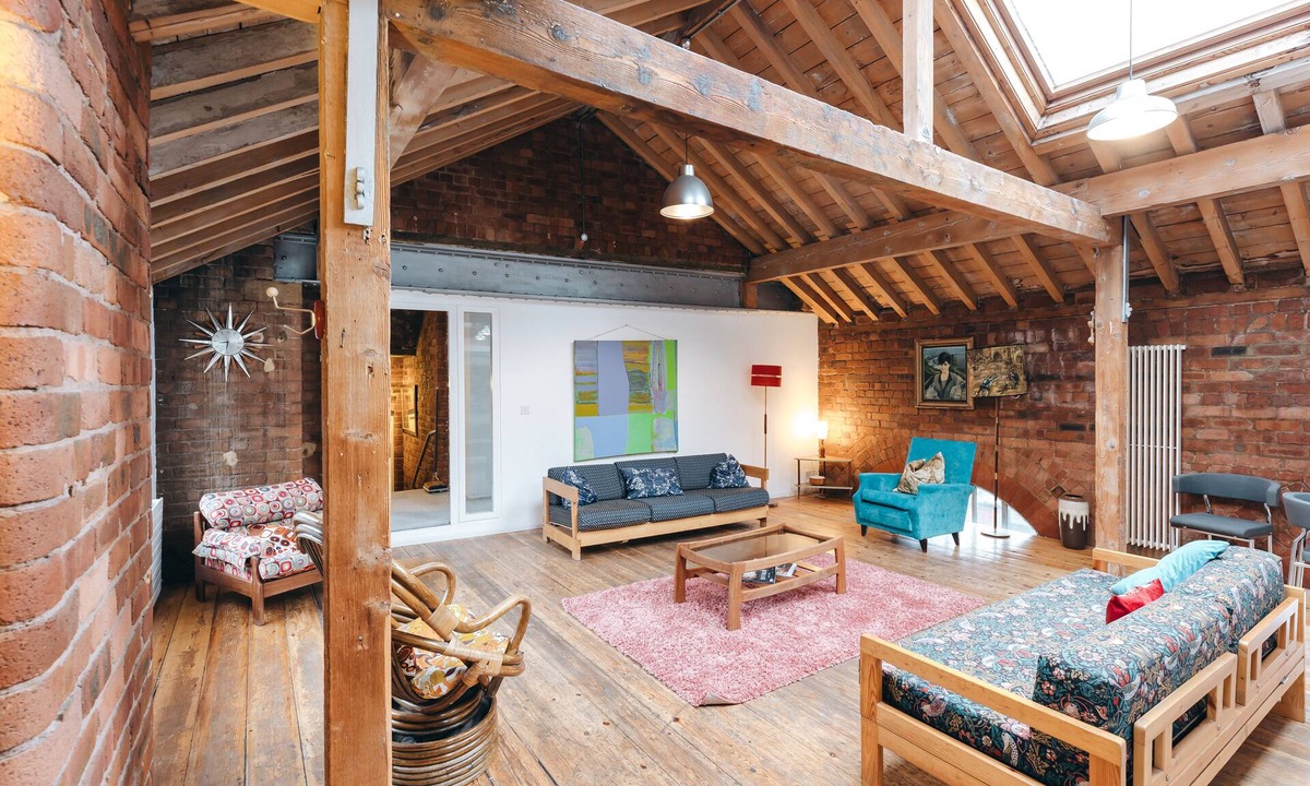 RopeWalks Apartment | Authentic Loft Apartment/Penthouse