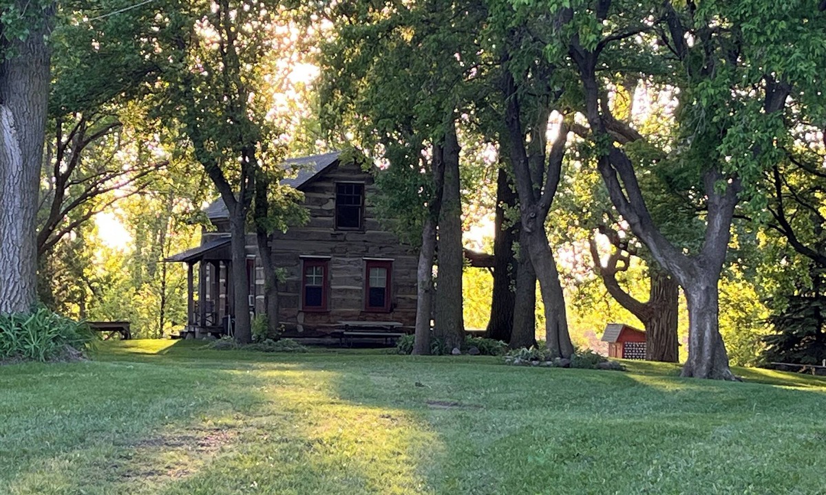 Judson Cabin | Authentic Log Cabin: The Den