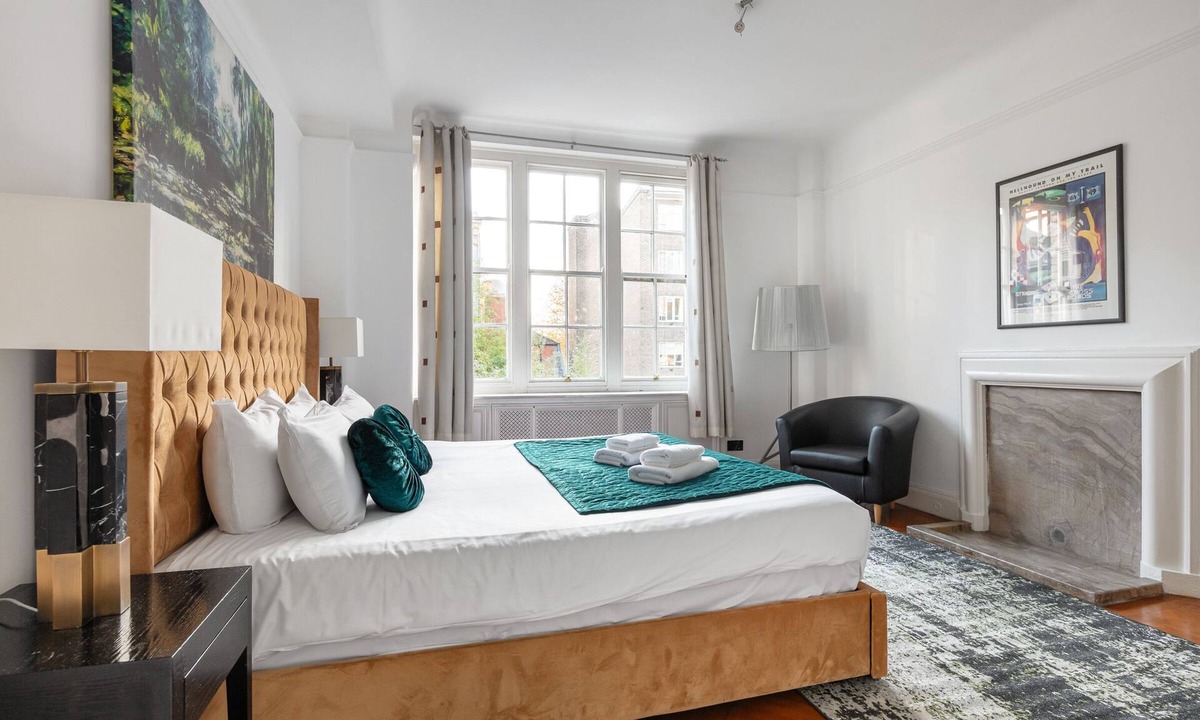 Lancaster Gate Apartment | *Authentic & Spacious 5 Bed Apartment/Hyde Park*