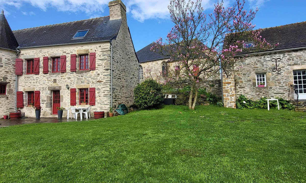 Treflevenez House | authentic traditional Breton Penty
