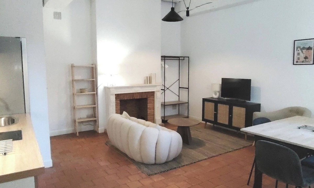 Republique Apartment | Authentique Bouquet