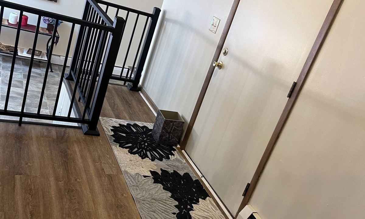 Amherst House | Author Stephen Oates Once Owned