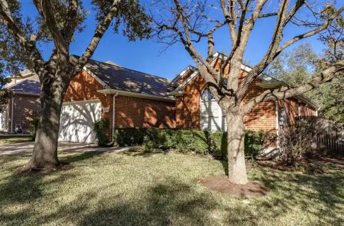 Cedar Park House | Autumn Fire