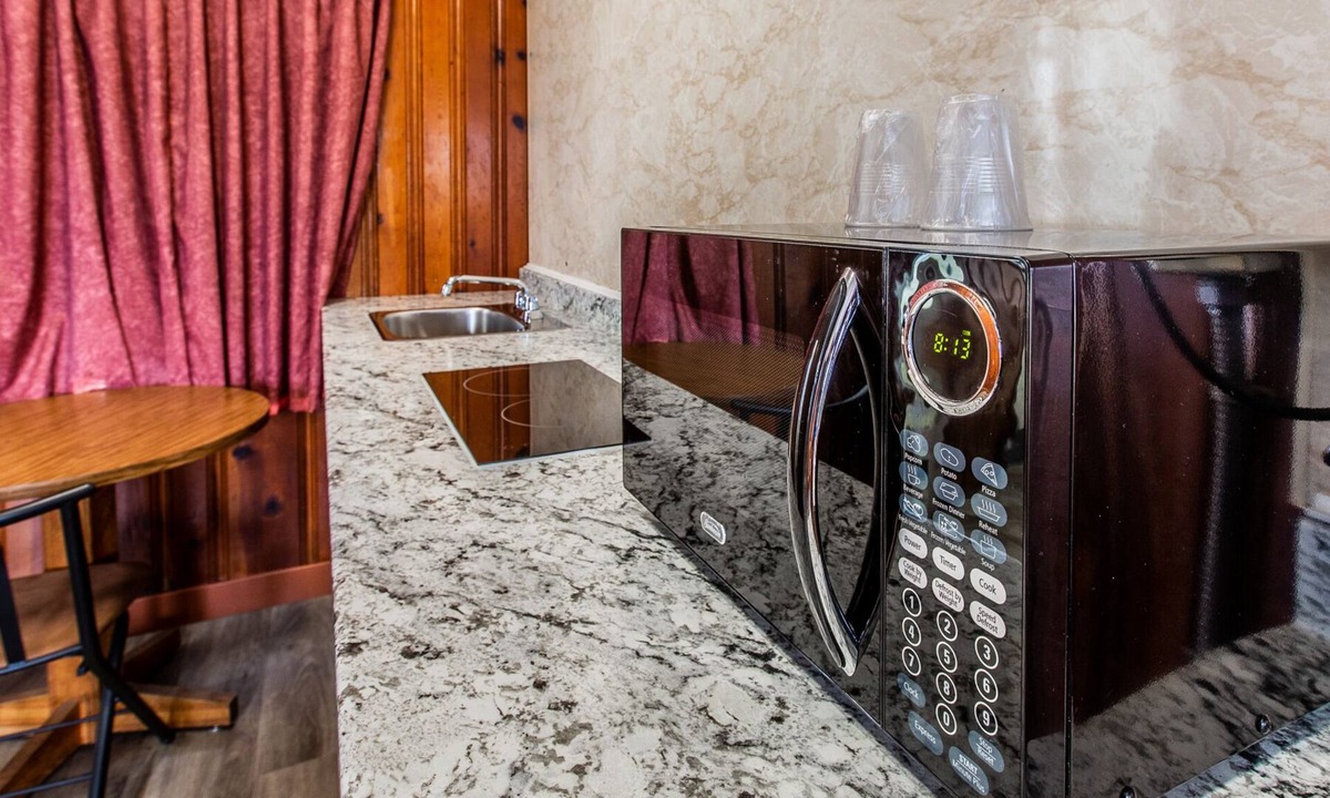 West Eugene Hotel | Autzen Inn