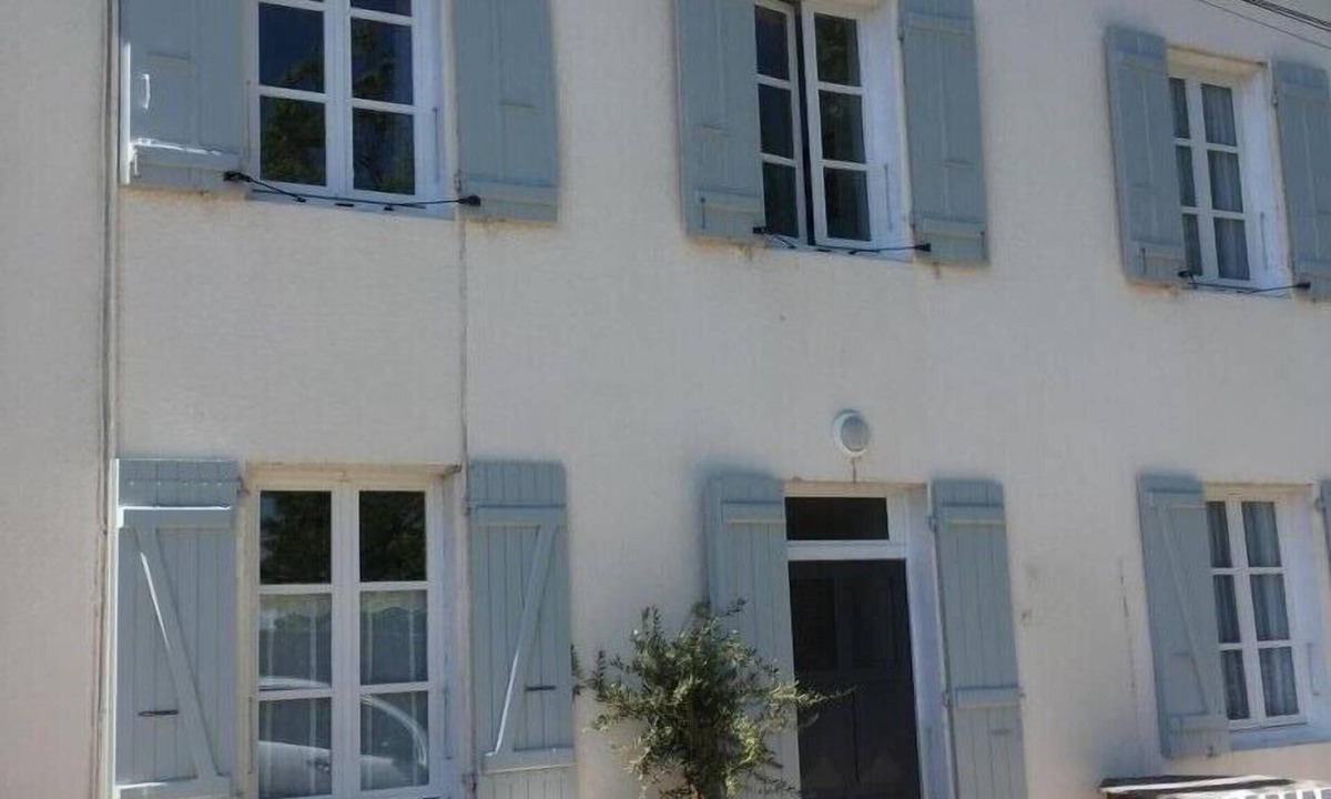 Mercurey House | Aux 3 Marronniers - MERCUREY