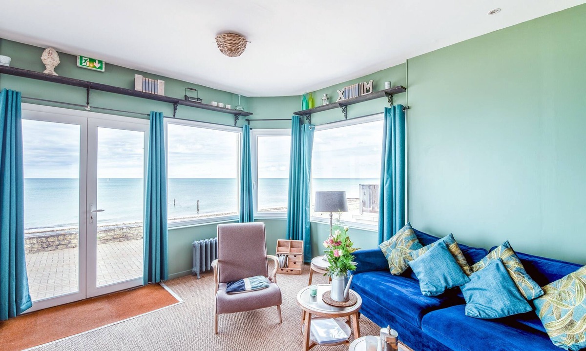 Saint-Regnobert-de-la-Cote-de-Nacre Apartment | Aux Bains des Mots - vue mer