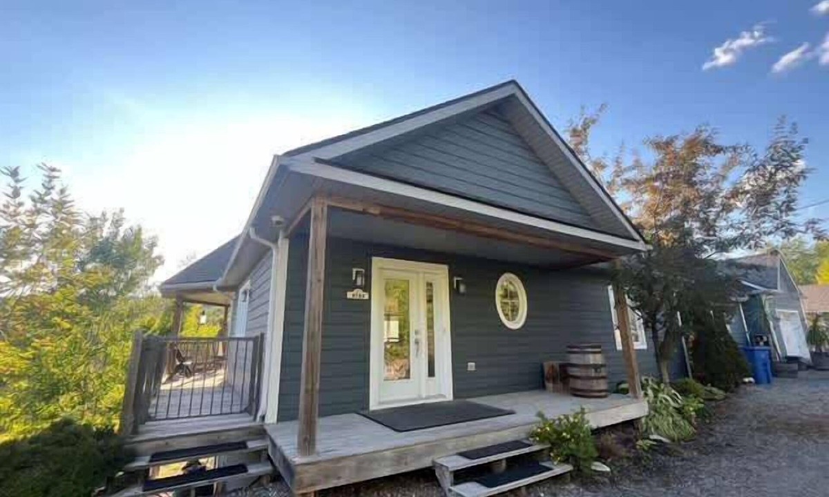 Prevost Ski Chalet | Aux Berges de la Rivière-du-Nord 3 (Bleu)