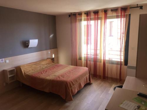 Arvieu Hotel | Aux berges de Pareloup