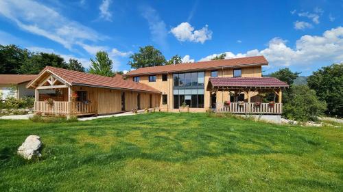 La Chapelle-en-Vercors Bed & Breakfast | Aux Buis Gourmands