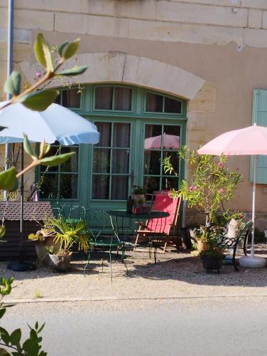 Saint-Avit-Senieur Bed & Breakfast | Aux chambres du bourg