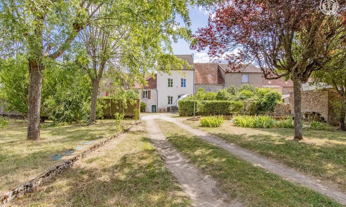 Joncy House | Aux Jardins - JONCY - Gîte