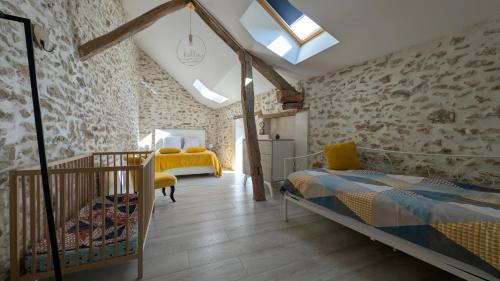 Blandy Apartment | Aux portes du châteaux - spacieux et authentique