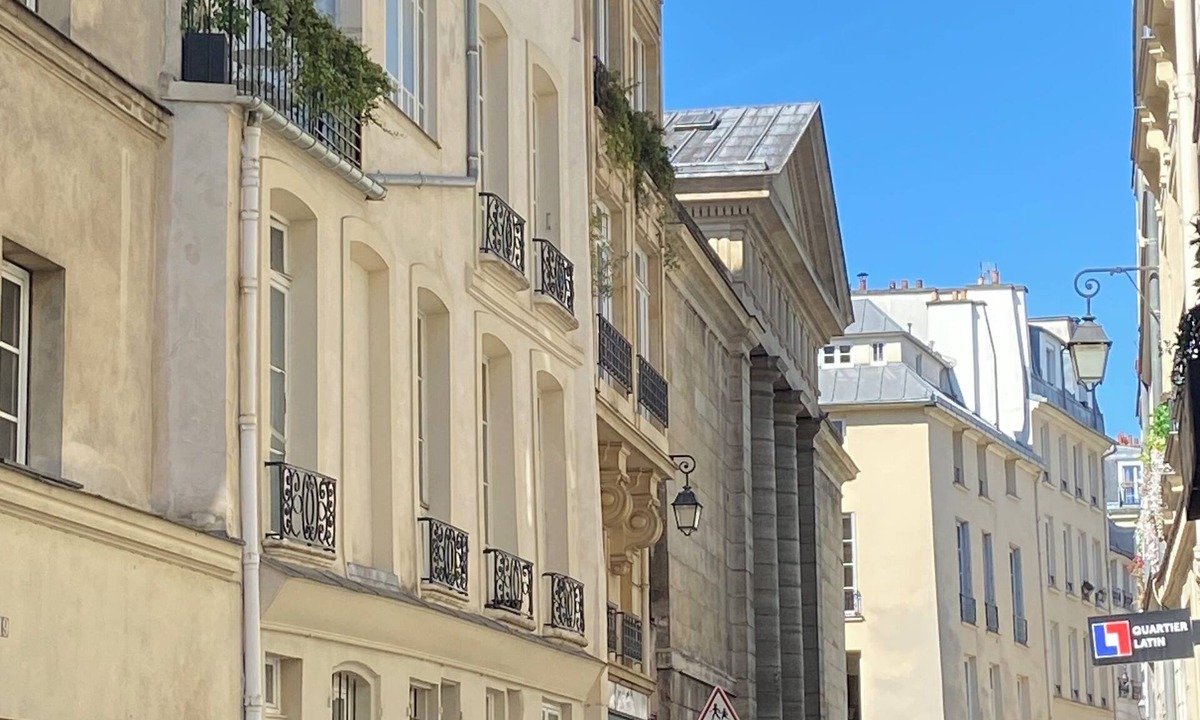 Strasbourg -Saint-Denis Apartment | Aux Terrasses de la Lune