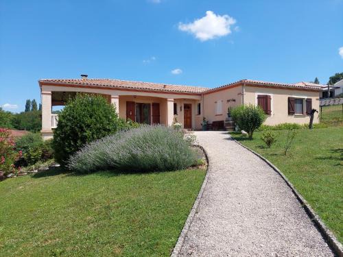 Villeneuve-sur-Lot Bed & Breakfast | Aux Trois Mûriers