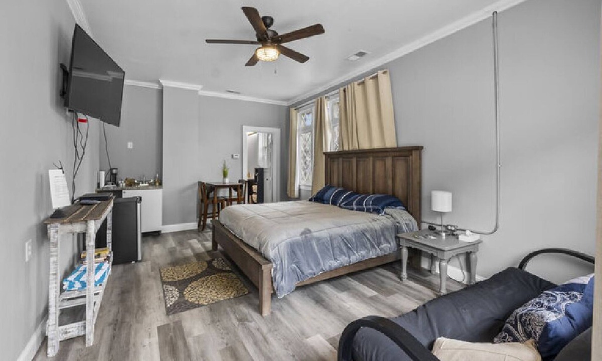 Arcadia House | AV Bungalows #9B