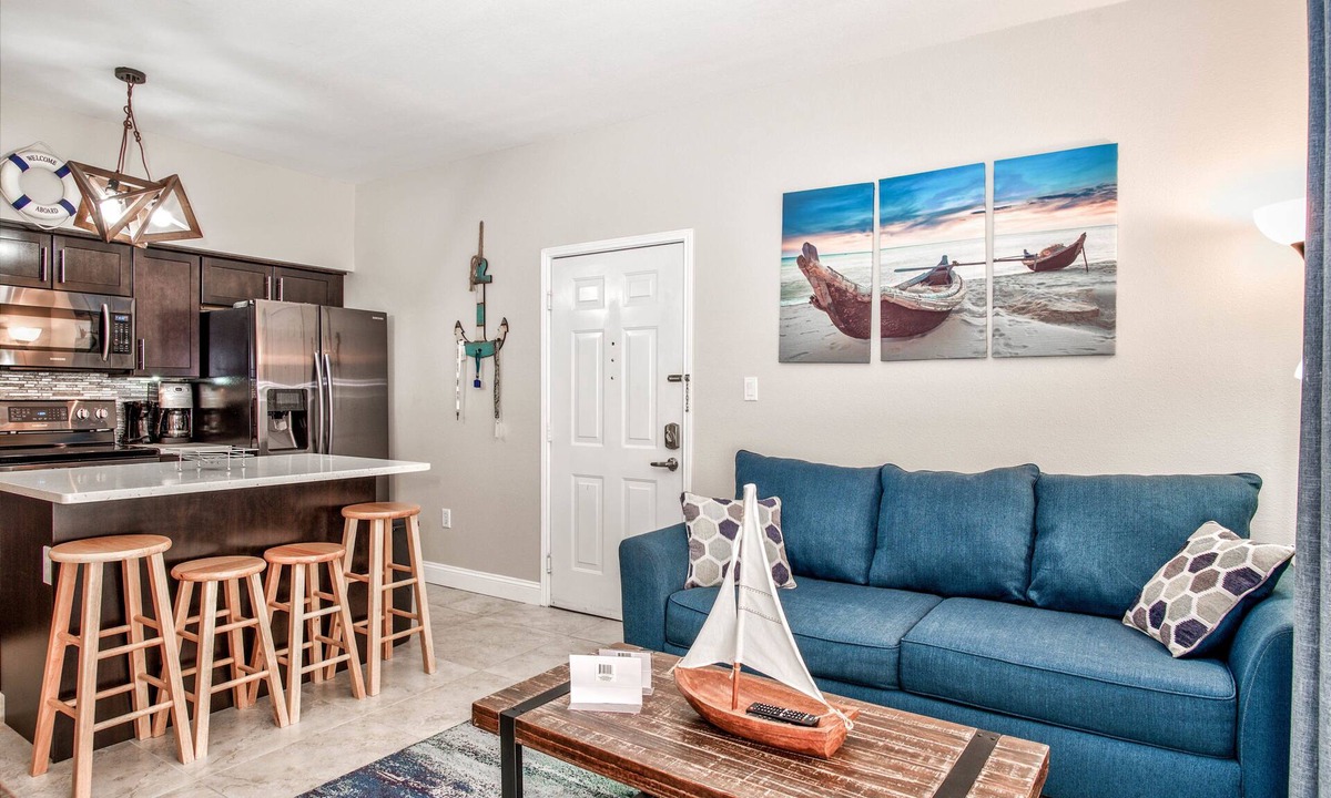 Clearwater Condo | Avalon Ground floor condo