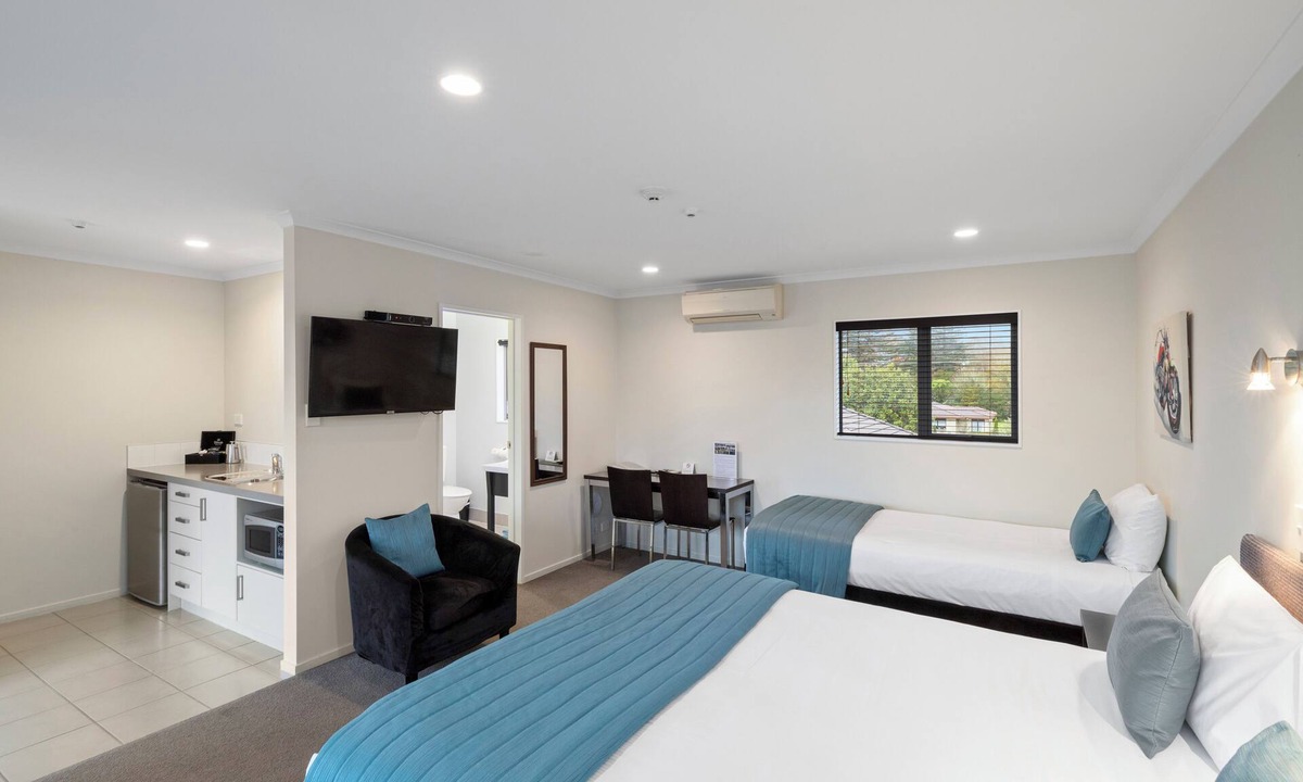 Pukekohe Hotel | Aveda Motor Lodge