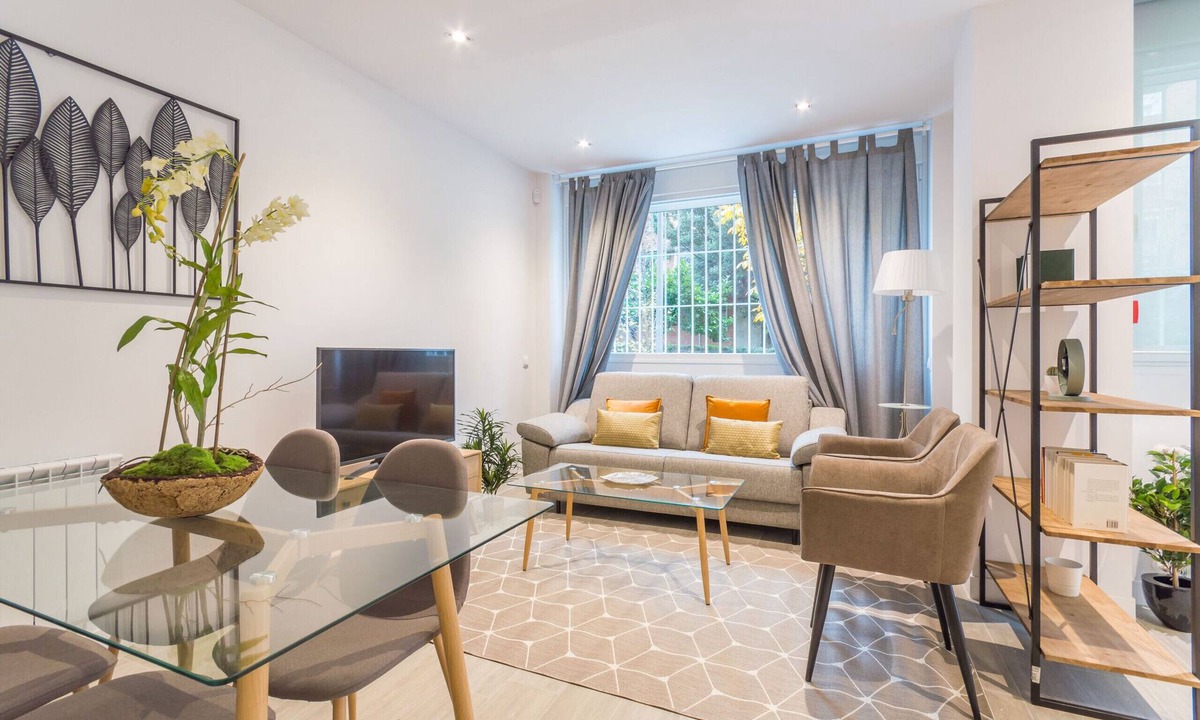 Guindalera Apartment | Avenida America IV apartment in Madrid