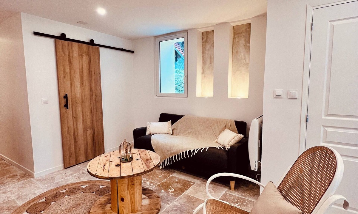 Dampsmesnil House | Aveny Spa House