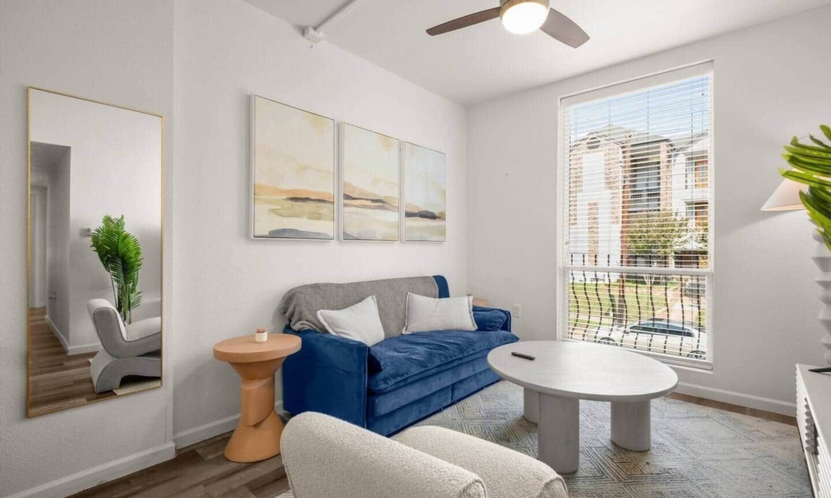 West Campus Apartment | Avon22 by Vantura Stays