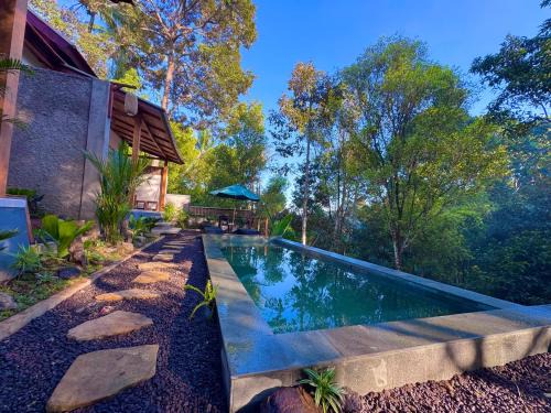 Banjartegehe Bed & Breakfast | AVYANA sanctuary