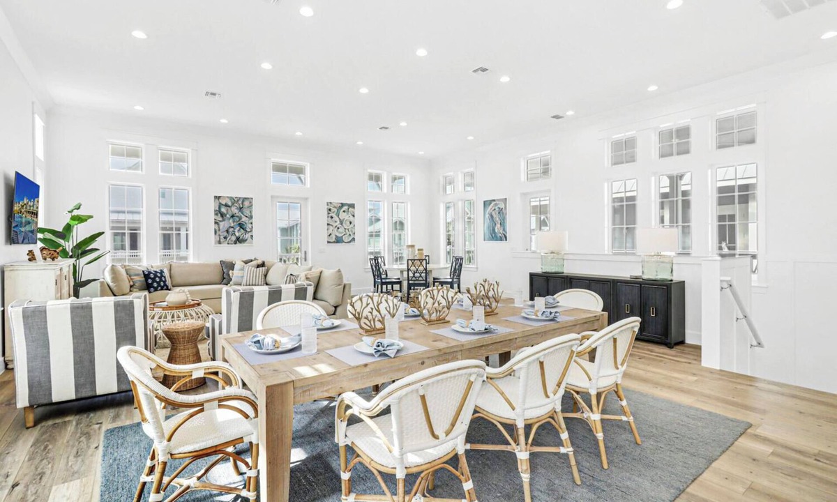 Cinnamon Shore House | Award-Winning Designer Home@Cinnamon Shore w/Outdoor Lounge+Amenities!