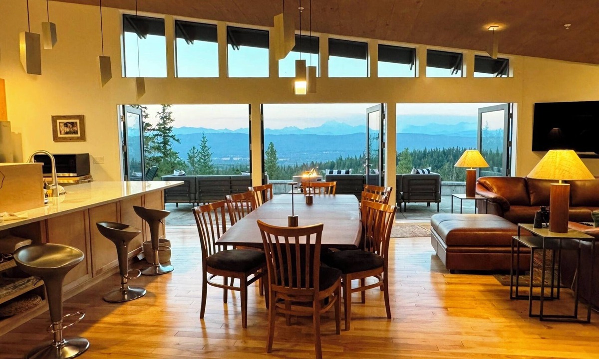Sky Meadows Ranch Cabin | Award-Winning Modern Mountain Home · Big Stuart Range Views · Dog Friendly
