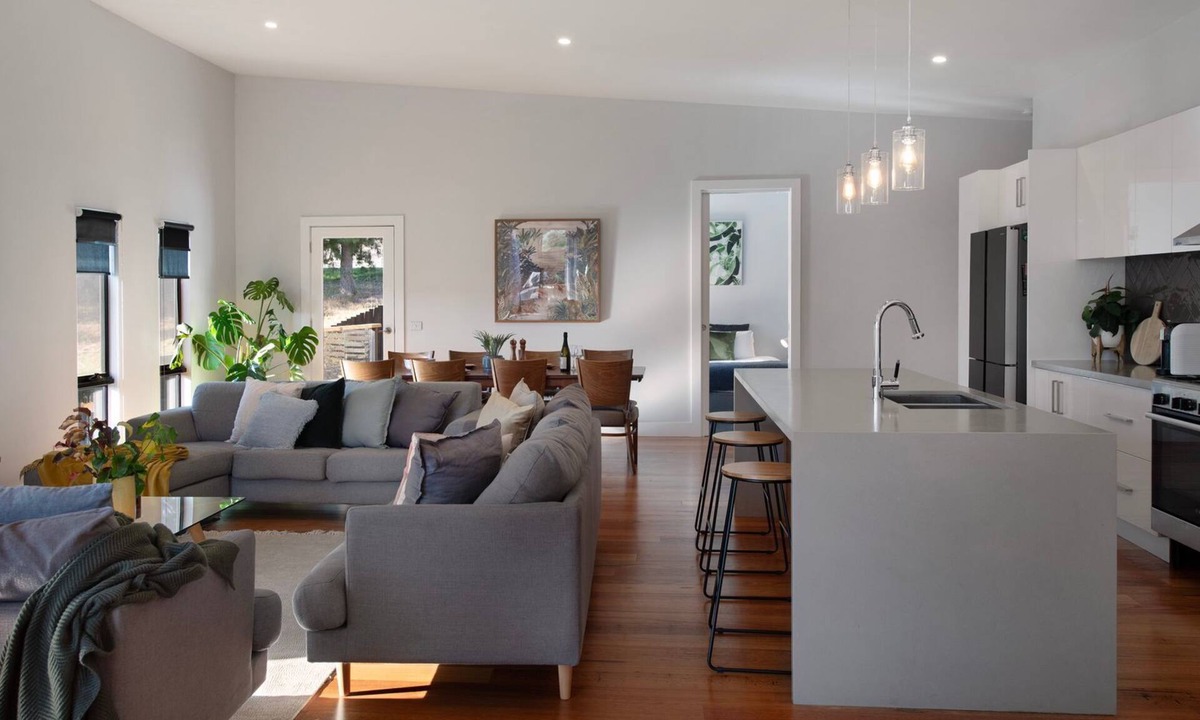 Daylesford House | Away- an architecturally designed gem, great location!