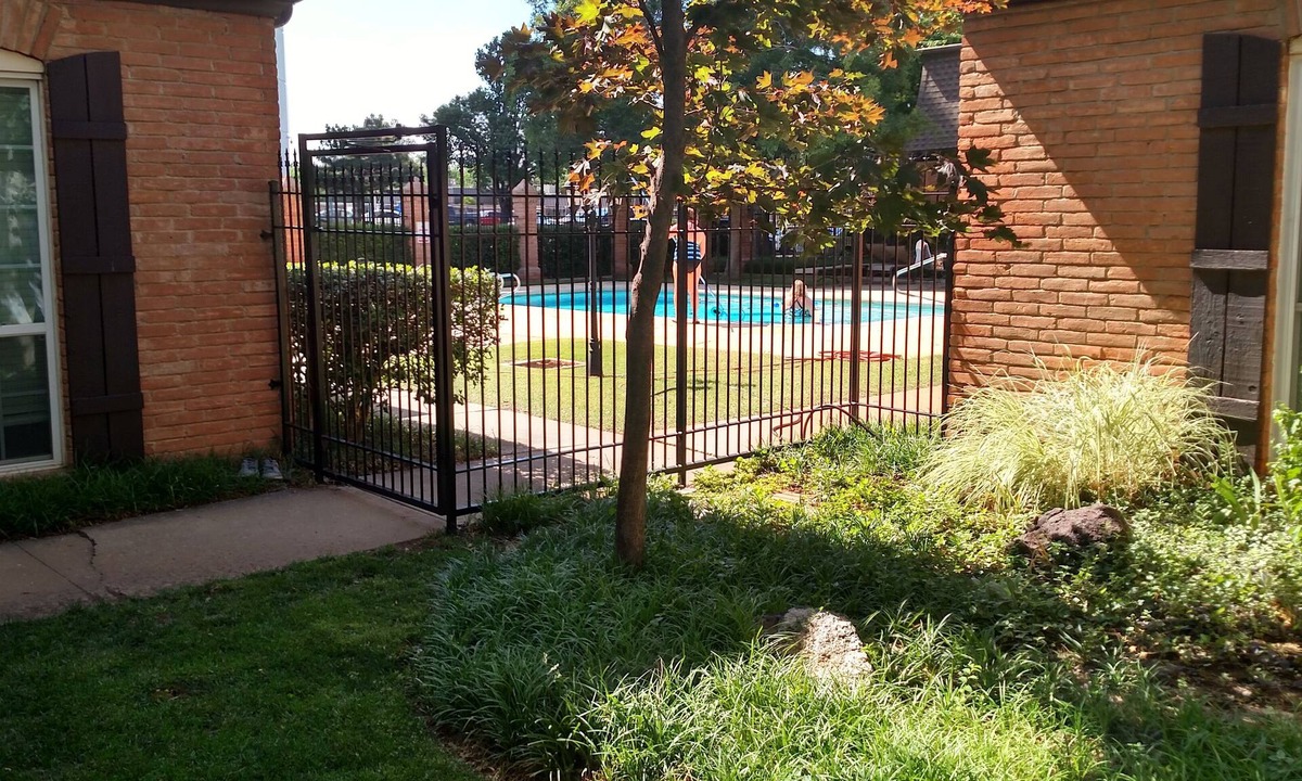 Central Oklahoma City Condo | Awesome, 2 bed, 2 bath Condo, near Integris Baptist Hospital, NW OKC #51