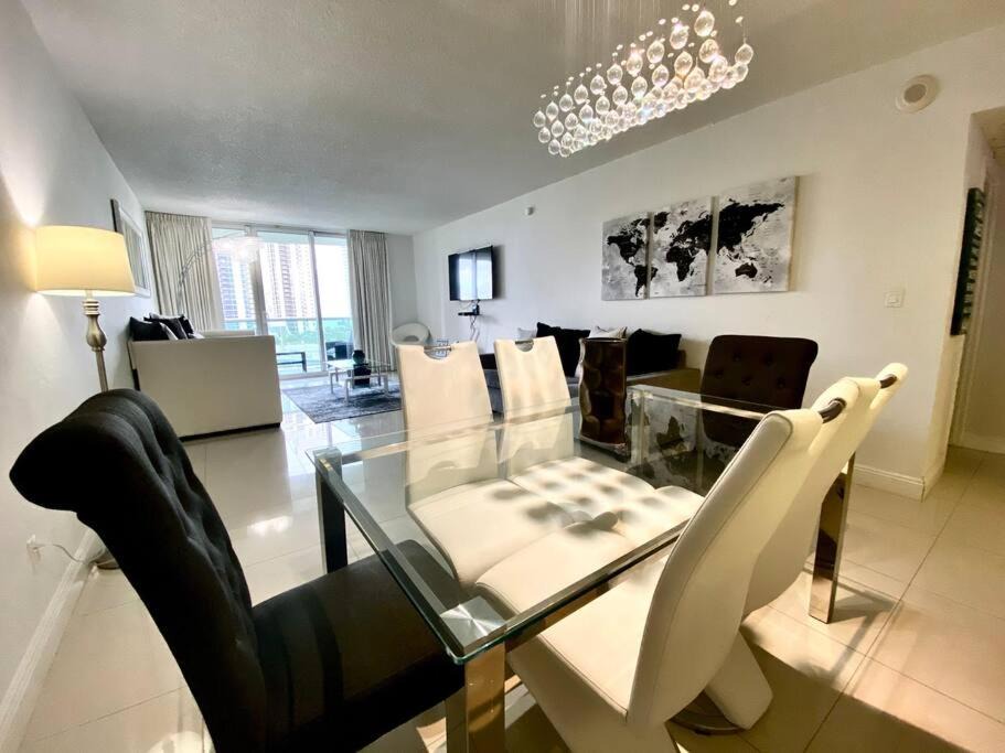 Sunny Isles Beach Apartment | Awesome apartment W/ Ocean view !!!!
