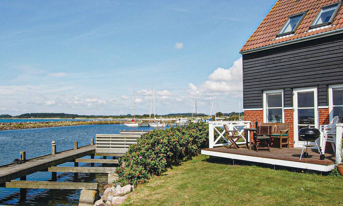 Borre Apartment | Awesome apartment in Borre with WiFi