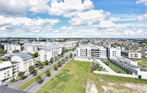 Claude Decaen Apartment | Awesome Apartment In Caen With Kitchen