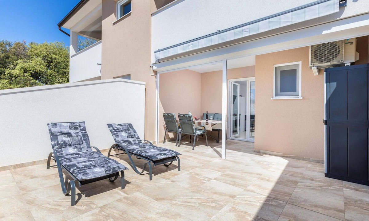Barbariga Apartment | Awesome apartment in Barbariga with WiFi