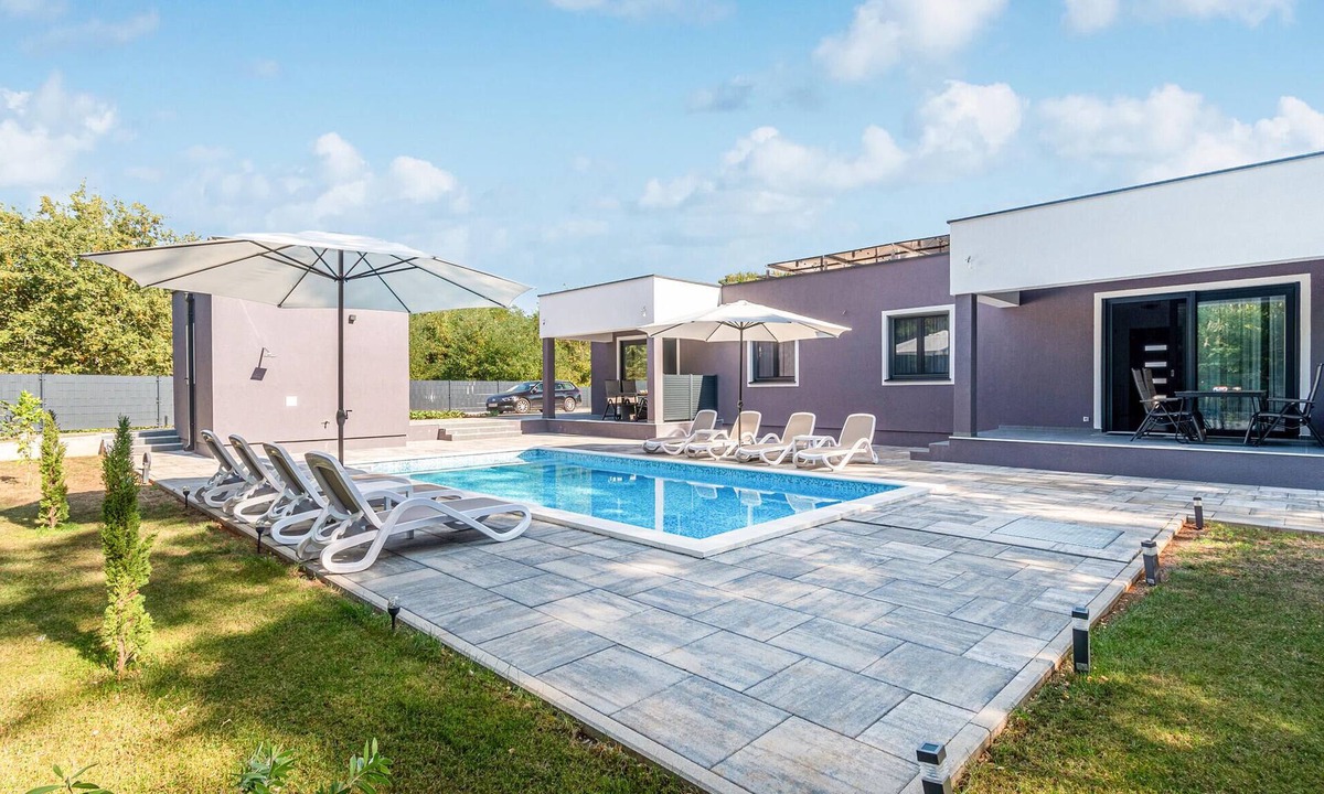 Nedescina Apartment | Awesome apartment in Nedescina with WiFi