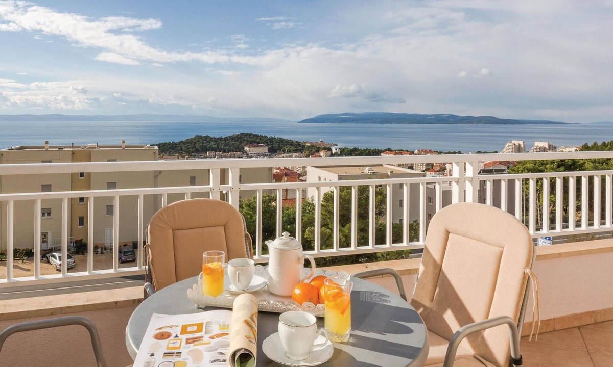 Makarska Apartment | Awesome apartment in Makarska with WiFi