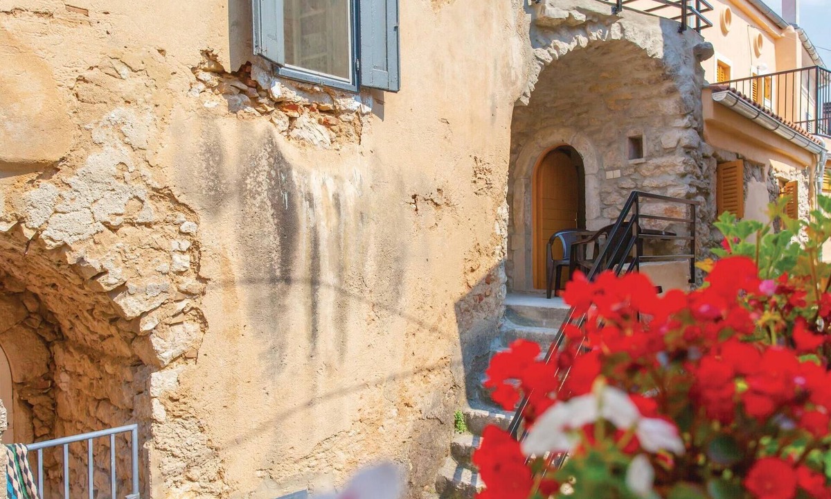 Omisalj Apartment | Awesome apartment in Omisalj