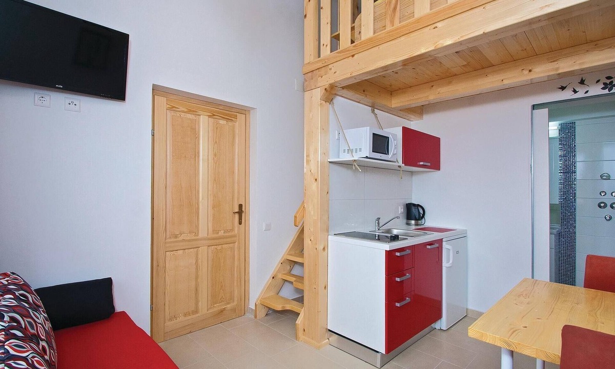 Valdebek Apartment | Awesome apartment in Pula with WiFi