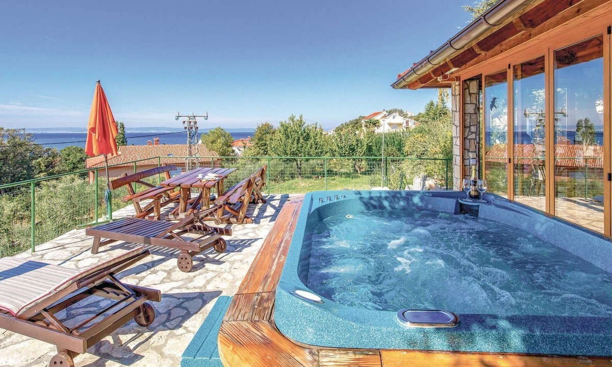 Supetarska Draga Apartment | Awesome apartment in Rab with kitchen