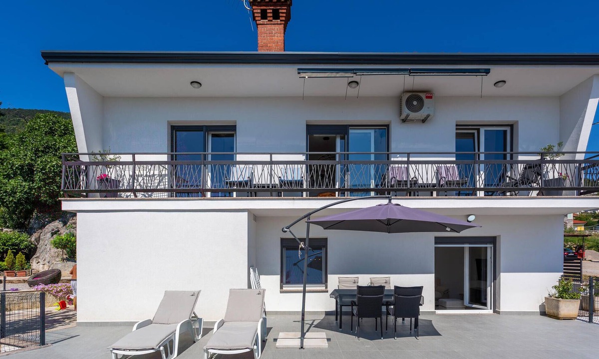 Rukavac Apartment | Awesome apartment in Rukavac with WiFi