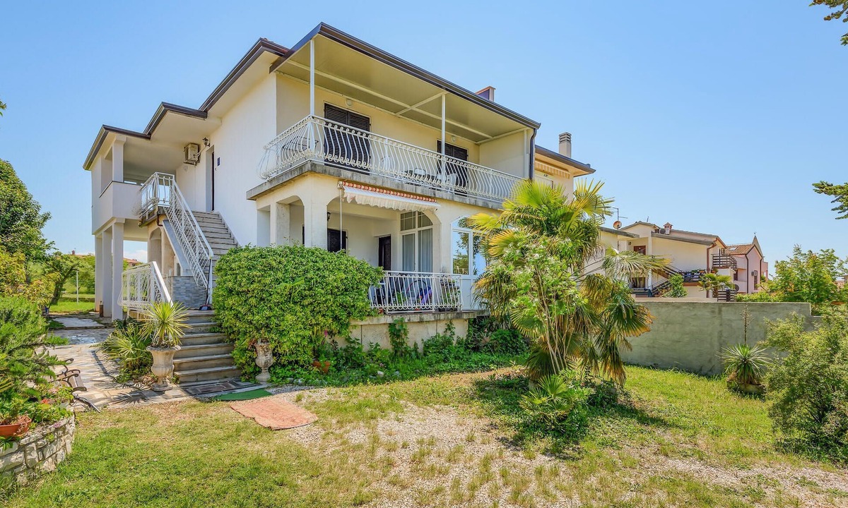 Lovrecica Apartment | Awesome apartment in Umag with WiFi