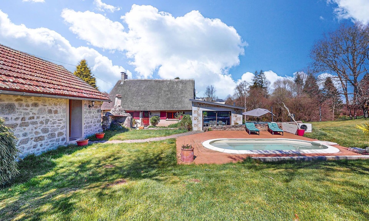 Saint-Oradoux-de-Chirouze House | Awesome home in Saint-Oradoux-de-Chiro